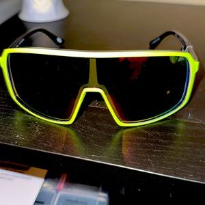Men sunglasses lime green frame with hombre metallic lens shield style